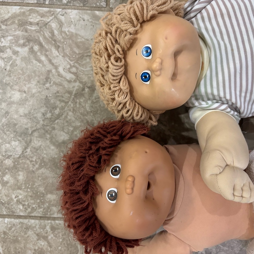 Set of two‎ Vintage 1985 Cabbage Patch Kid's Dolls (Xavier Roberts Signed) - Picture 10 of 10